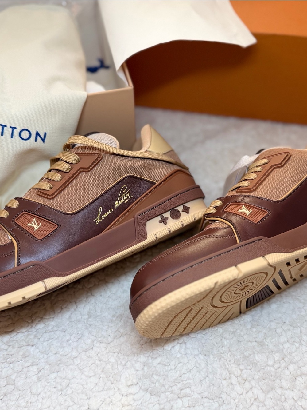 Stylish Men’s Brown & Tan Low-Top Sneakers